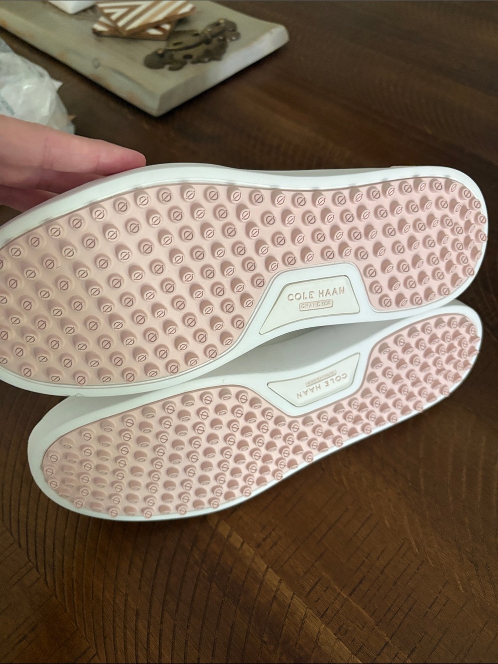 Cole Haan Metallic Gold golf shoes - Picture 4 of 6